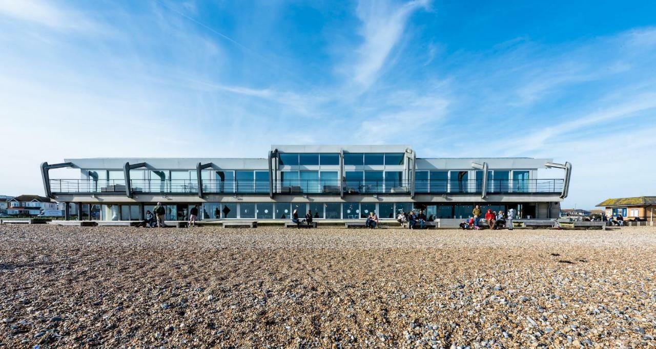 Amazing Beach Apartment Lancing Exterior photo